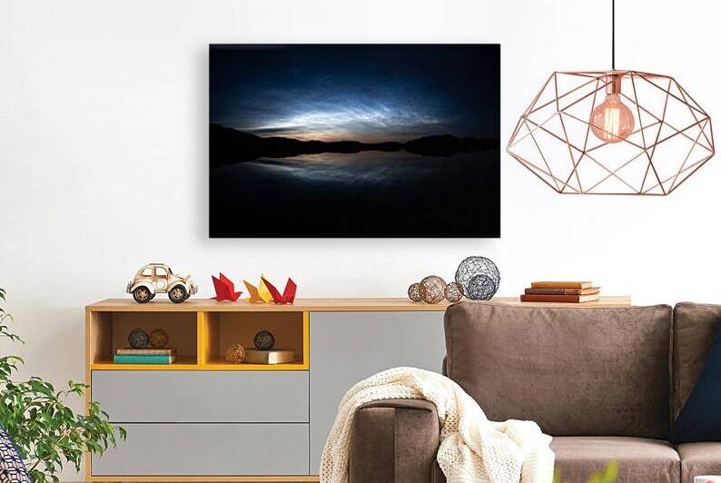 Night time in the Arctic by Richard Mardens