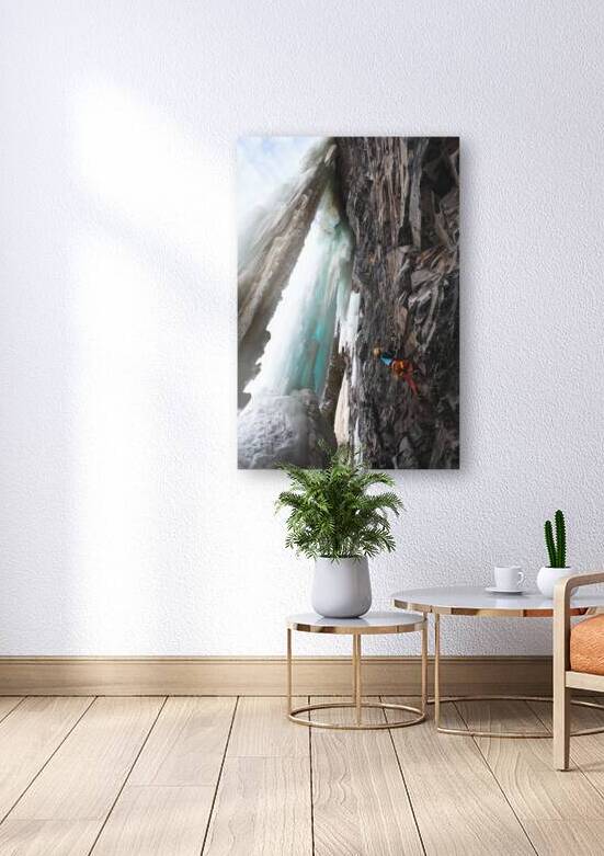 Going for the ice by Richard Mardens