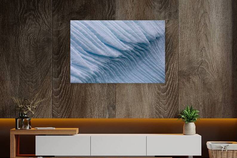 Wave by Richard Mardens